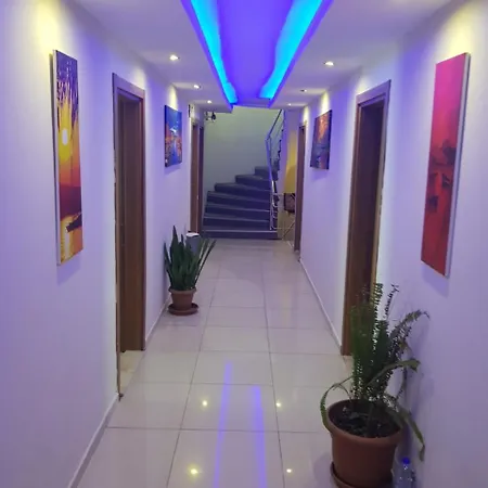 فندق فيرييل سنتروم فندق مبيت وإفطار 3*
