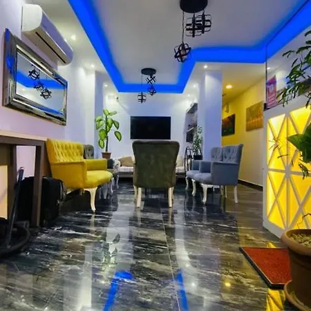 Feryil Centrum Bed & Breakfast 3*